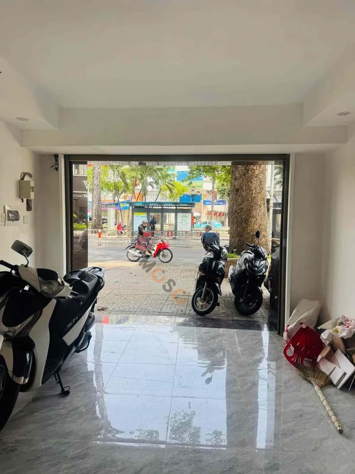 Cho thuê nhà mặt tiền Nguyễn Thị Minh Khai Quận 3, TP.HCM – giá 50 triệu