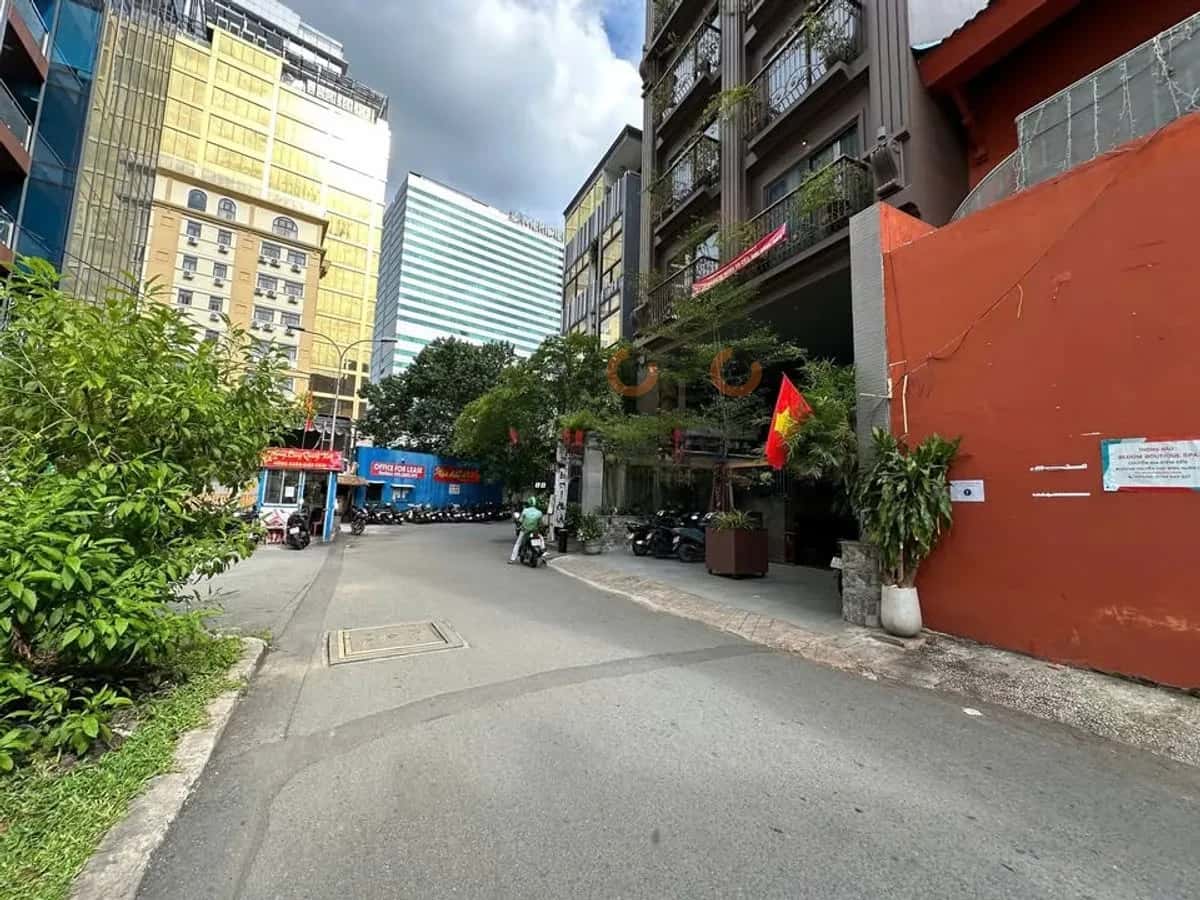 Cho thuê nhà mặt tiền Ngô Văn Năm Quận 1, TP.HCM – giá 100 triệu — Hình 3