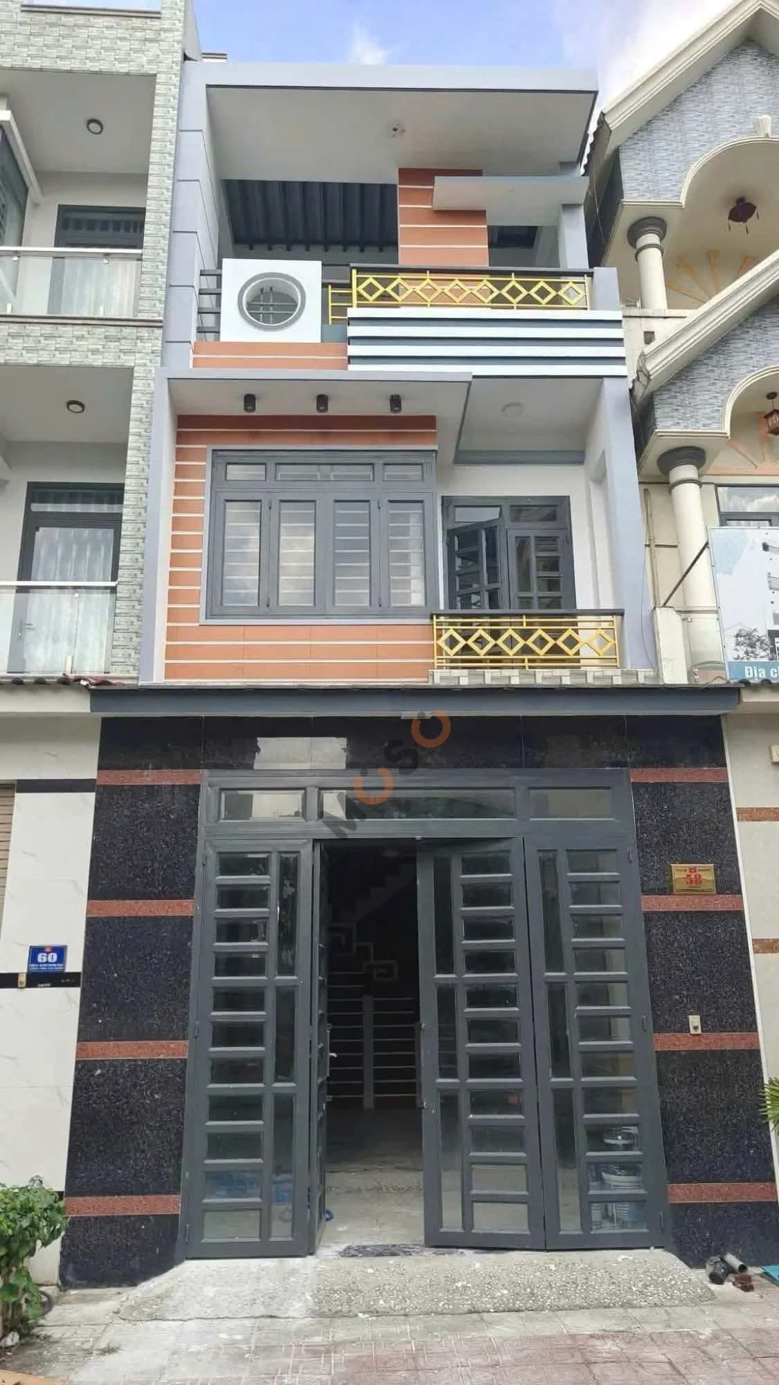 Bán nhà mặt tiền đường D2, Khu nhà ở Phú Hồng Thịnh 6 Thành phố Dĩ An, Bình Dương – 4 phòng ngủ, giá 6 tỷ - ảnh 1