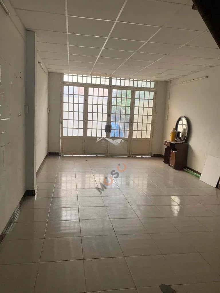 Cho thuê nhà mặt tiền Lý Thánh Tông Quận Tân Phú, TP.HCM – 2 phòng ngủ, giá 12 triệu — Hình 2 Cho thuê nhà mặt tiền Lý Thánh Tông Quận Tân Phú, TP.HCM – 2 phòng ngủ, giá 12 triệu — Hình 2