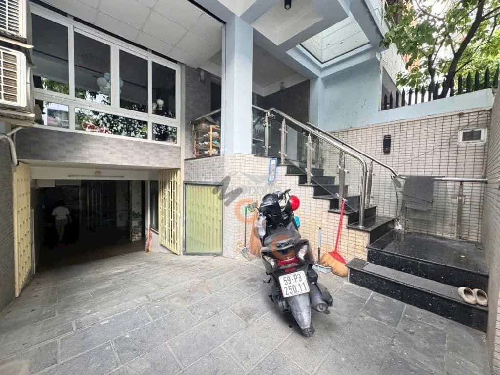 Cho thuê nhà mặt tiền Lam Sơn Quận Tân Bình, TP.HCM – giá 35 triệu — Hình 2