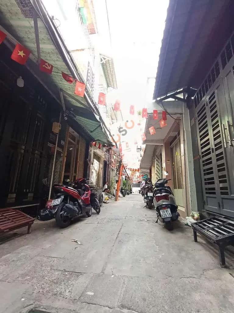 Cho thuê nhà hẻm Quận 6, TP.HCM – 4 phòng ngủ, giá 12 triệu — Hình 2