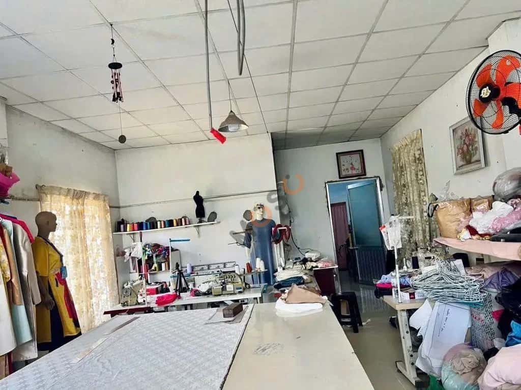 Cho thuê nhà hẻm Thủ Đức, TP. Thủ Đức – 3 phòng ngủ, giá 10 triệu — Hình 2