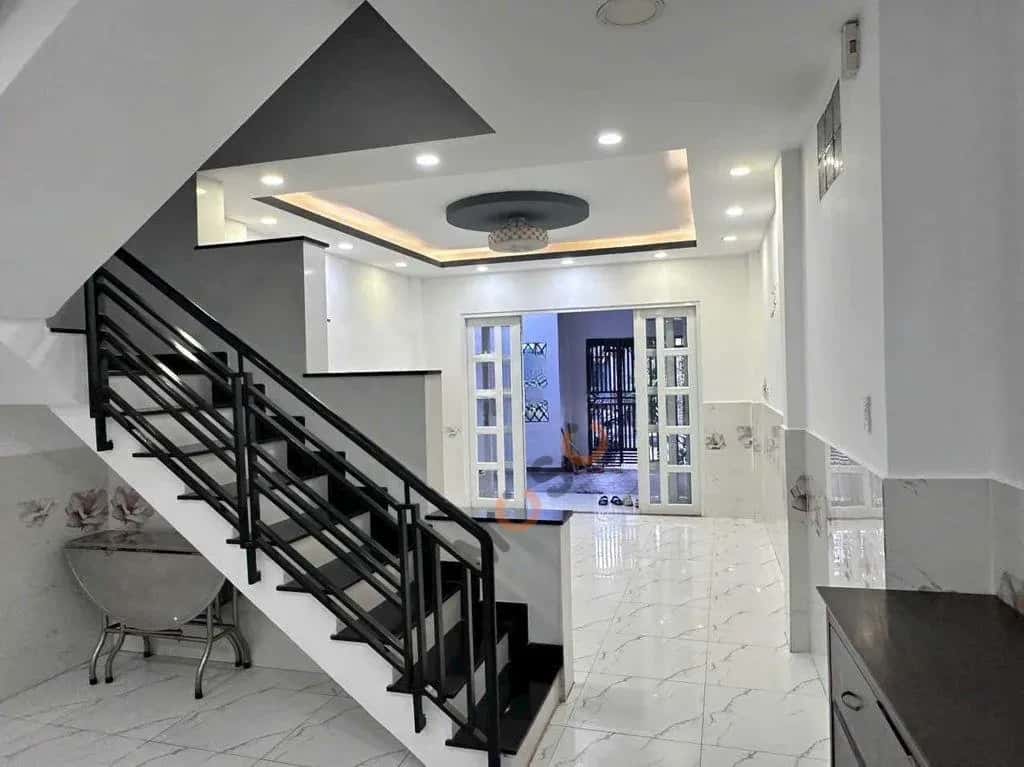 Cho thuê nhà hẻm Lò Siêu Quận 11, TP.HCM – 2 phòng ngủ, giá 12 triệu — Hình 2 Cho thuê nhà hẻm Lò Siêu Quận 11, TP.HCM – 2 phòng ngủ, giá 12 triệu — Hình 2
