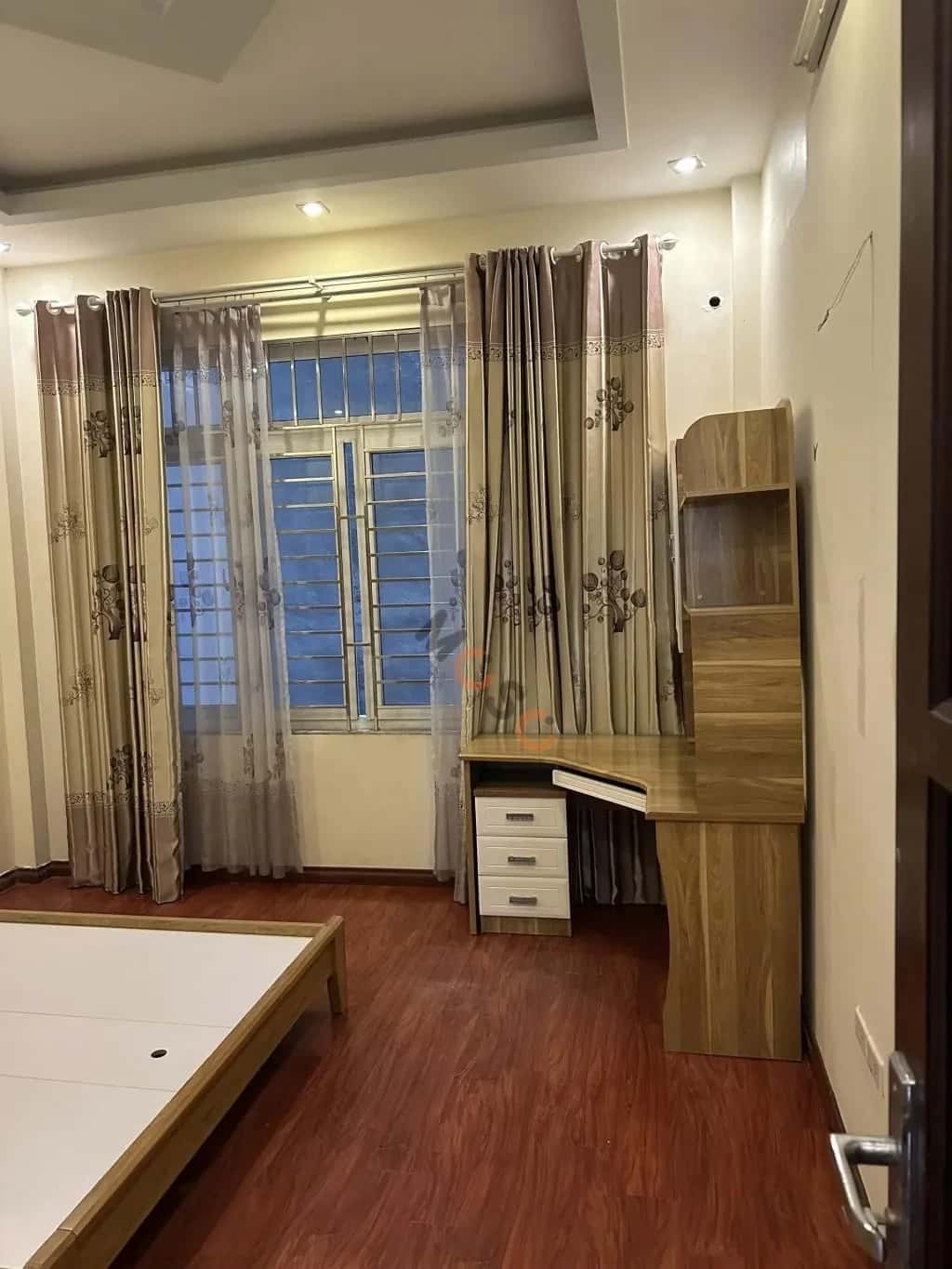 Cho thuê nhà hẻm Quận Cầu Giấy, Hà Nội – 2 phòng ngủ, giá 18 triệu