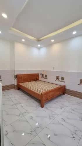 Cho thuê nhà hẻm Phạm Văn Hai Quận Tân Bình, TP.HCM – 4 phòng ngủ, giá 13 triệu — Hình 2