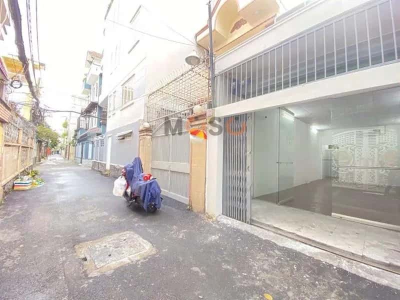 Cho thuê nhà hẻm đào duy anh Quận Phú Nhuận, TP.HCM – 1 phòng ngủ, giá 12 triệu