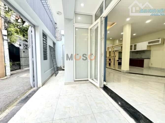 Bán nhà hẻm Nguyễn Đình Chiểu  Quận Phú Nhuận, TP.HCM – 5 phòng ngủ, giá 11.5 tỷ — Hình 2