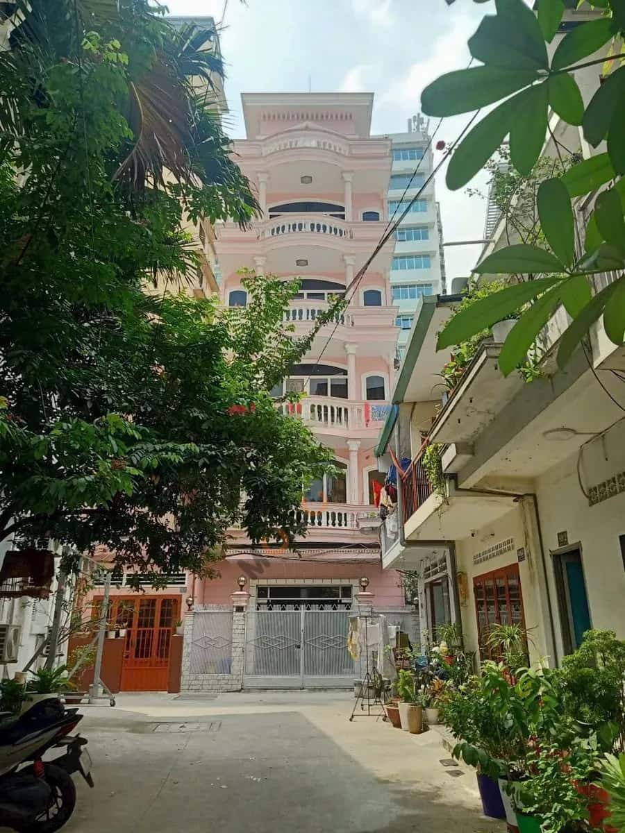 Cho thuê nhà mặt tiền Cách Mạng Tháng 8 Quận 1, TP.HCM – 7 phòng ngủ, giá 60 triệu — Hình 2