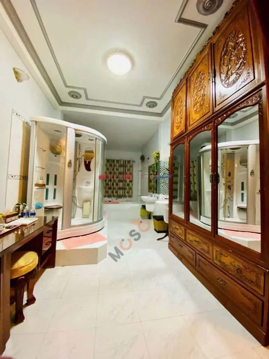 Cho thuê nhà mặt tiền Cách Mạng Tháng 8 Quận 1, TP.HCM – 7 phòng ngủ, giá 60 triệu — Hình 3