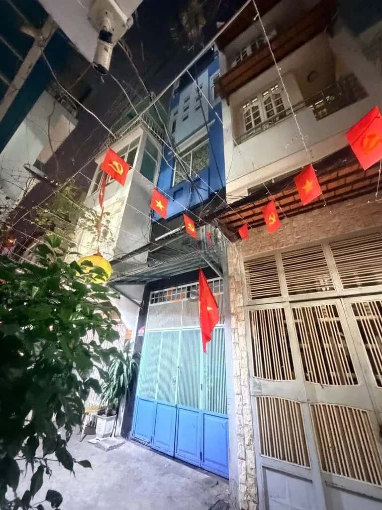 Cho thuê nhà hẻm Vườn Chuối Quận 3, TP.HCM – 3 phòng ngủ, giá 11 triệu — Hình 2 Cho thuê nhà hẻm Vườn Chuối Quận 3, TP.HCM – 3 phòng ngủ, giá 11 triệu — Hình 2