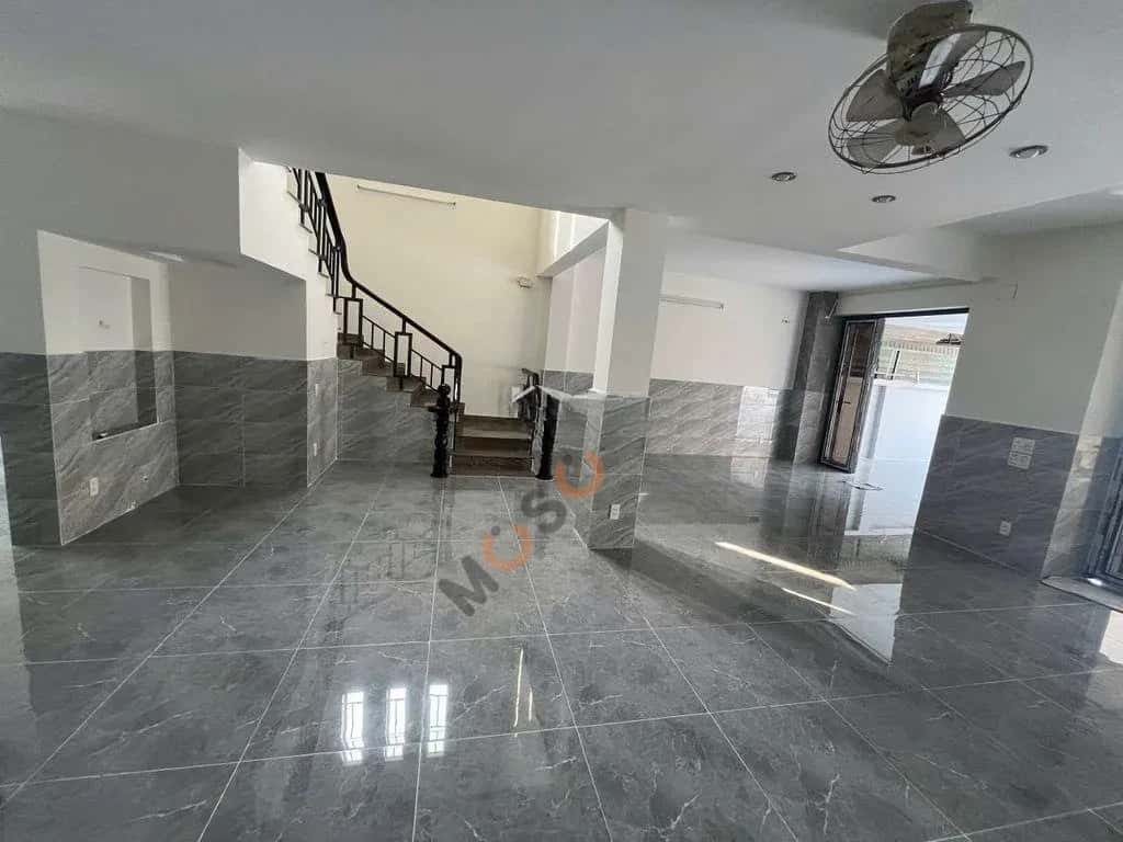 Cho thuê nhà hẻm Thành phố Thuận An, Bình Dương – 5 phòng ngủ, giá 15 triệu — Hình 2