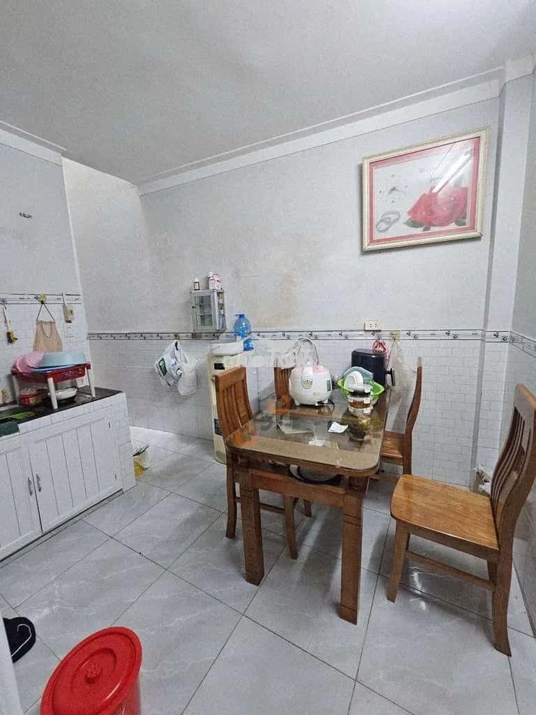 Cho thuê nhà hẻm Tân An Dĩ An, Bình Dương – 2 phòng ngủ, giá 5 triệu — Hình 2 Cho thuê nhà hẻm Tân An Dĩ An, Bình Dương – 2 phòng ngủ, giá 5 triệu — Hình 2