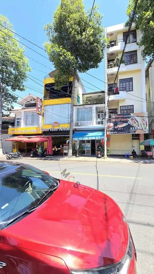 Bán nhà mặt tiền Yersin Thành phố Nha Trang, Khánh Hòa – 17 phòng ngủ, giá 27 tỷ - ảnh 3