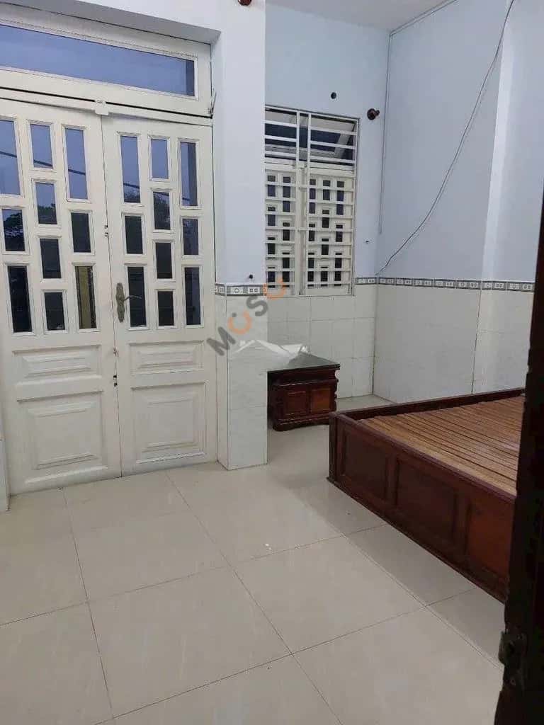 Cho thuê nhà hẻm Huyện Hóc Môn, TP.HCM – 2 phòng ngủ, giá 5.5 triệu