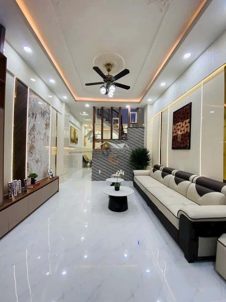Cho thuê nhà mặt tiền Đường Cách Mạng Tháng 8 Quận Tân Bình, TP.HCM – 5 phòng ngủ, giá 20 triệu — Hình 2