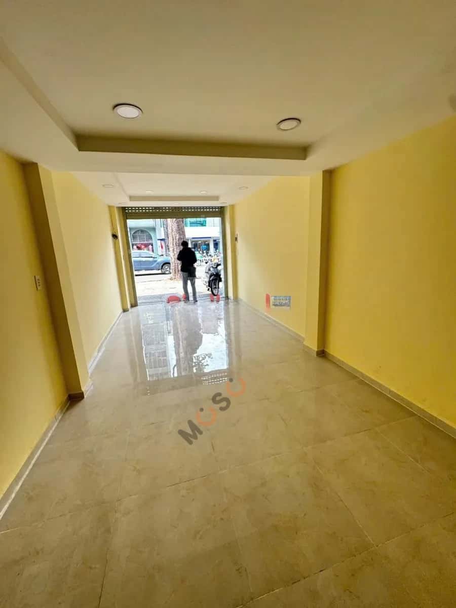 Cho thuê nhà mặt tiền Nguyễn Tri Phương Quận 10, TP.HCM – 2 phòng ngủ, giá 30 triệu — Hình 2
