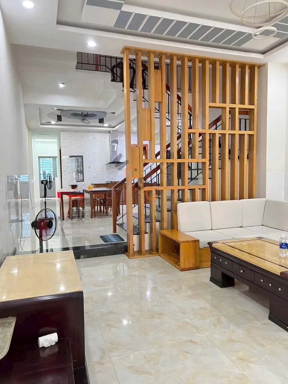 Cho thuê nhà hẻm Đoàn Khuê Quận Ngũ Hành Sơn, TP. Đà Nẵng – 5 phòng ngủ, giá 30 triệu — Hình 3 Cho thuê nhà hẻm Đoàn Khuê Quận Ngũ Hành Sơn, TP. Đà Nẵng – 5 phòng ngủ, giá 30 triệu — Hình 3