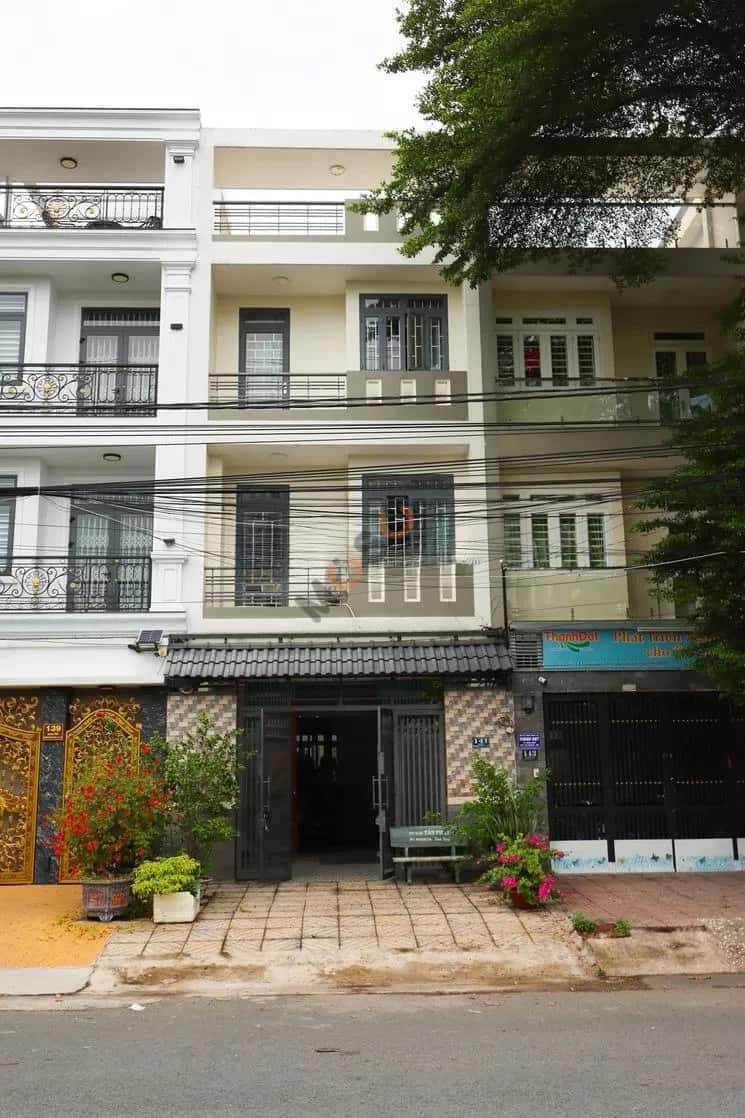Cho thuê nhà hẻm Trịnh Quang Nghị Quận 8, TP.HCM – 4 phòng ngủ, giá 16 triệu