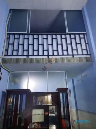 Cho thuê nhà hẻm Đường 11 Quận 4, TP.HCM – 2 phòng ngủ, giá 8 triệu — Hình 3 Cho thuê nhà hẻm Đường 11 Quận 4, TP.HCM – 2 phòng ngủ, giá 8 triệu — Hình 3