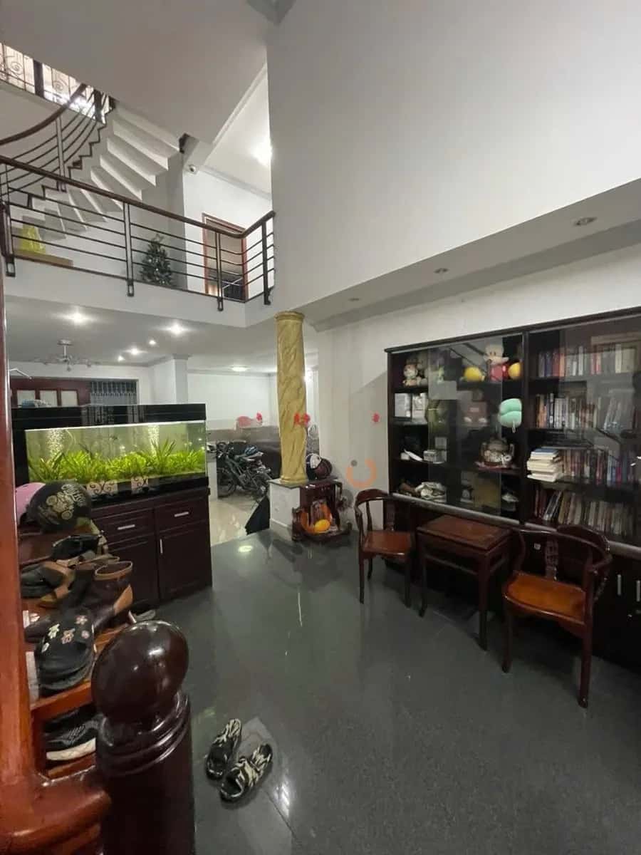 Cho thuê nhà hẻm Nguyễn Cửu Vân Bình Thạnh, TP.HCM – 4 phòng ngủ, giá 35 triệu — Hình 3