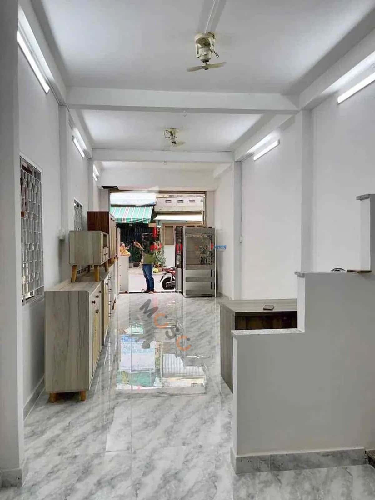 Cho thuê nhà mặt tiền Bà Hạt Quận 10, TP.HCM – 2 phòng ngủ, giá 23 triệu Cho thuê nhà mặt tiền Bà Hạt Quận 10, TP.HCM – 2 phòng ngủ, giá 23 triệu