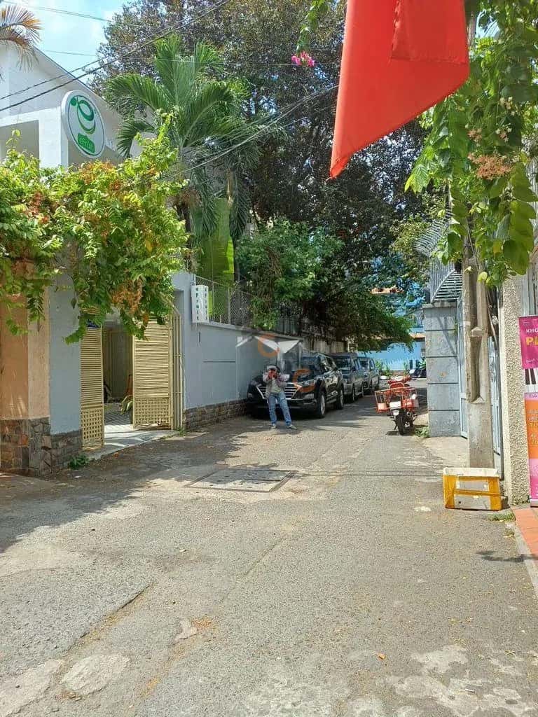 Cho thuê nhà hẻm Đặng Văn Ngữ Quận Phú Nhuận, TP.HCM – 5 phòng ngủ, giá 50 triệu — Hình 2 Cho thuê nhà hẻm Đặng Văn Ngữ Quận Phú Nhuận, TP.HCM – 5 phòng ngủ, giá 50 triệu — Hình 2