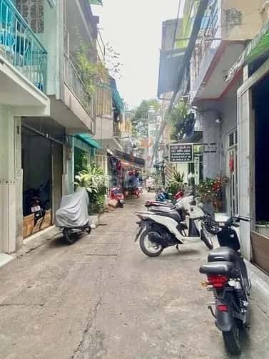 Cho thuê nhà hẻm Hồ Thị Kỷ Quận 10, TP.HCM – giá 15 triệu