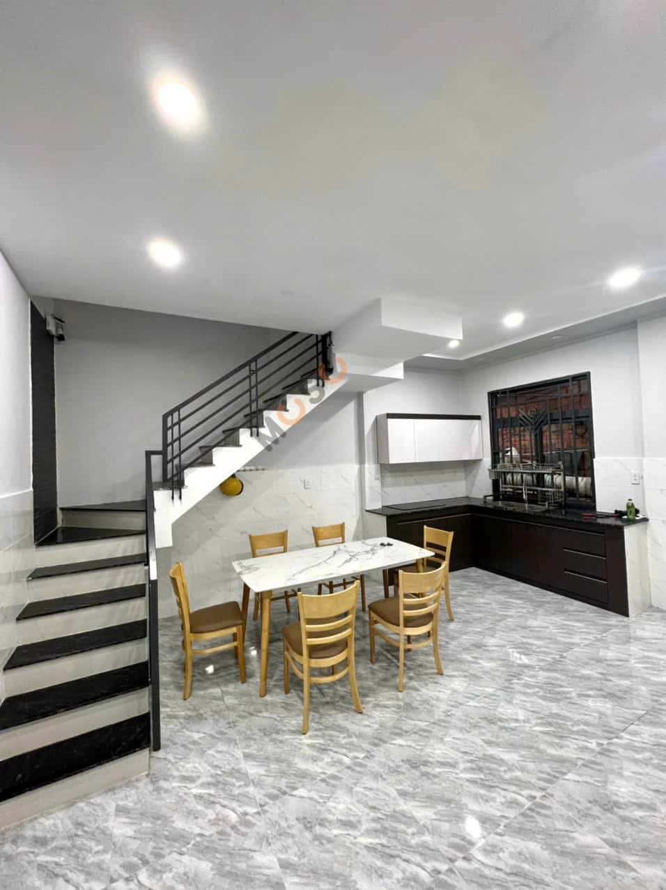 Bán nhà hẻm Đường Quốc Lộ 1A Quận Bình Tân, TP.HCM – 1 phòng ngủ, giá 4.2 tỷ — Hình 3 Bán nhà hẻm Đường Quốc Lộ 1A Quận Bình Tân, TP.HCM – 1 phòng ngủ, giá 4.2 tỷ — Hình 3