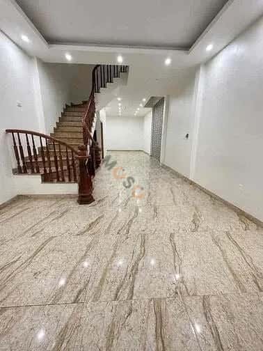Cho thuê nhà hẻm Long Biên, Hà Nội – 2 phòng ngủ, giá 10 triệu — Hình 2 Cho thuê nhà hẻm Long Biên, Hà Nội – 2 phòng ngủ, giá 10 triệu — Hình 2