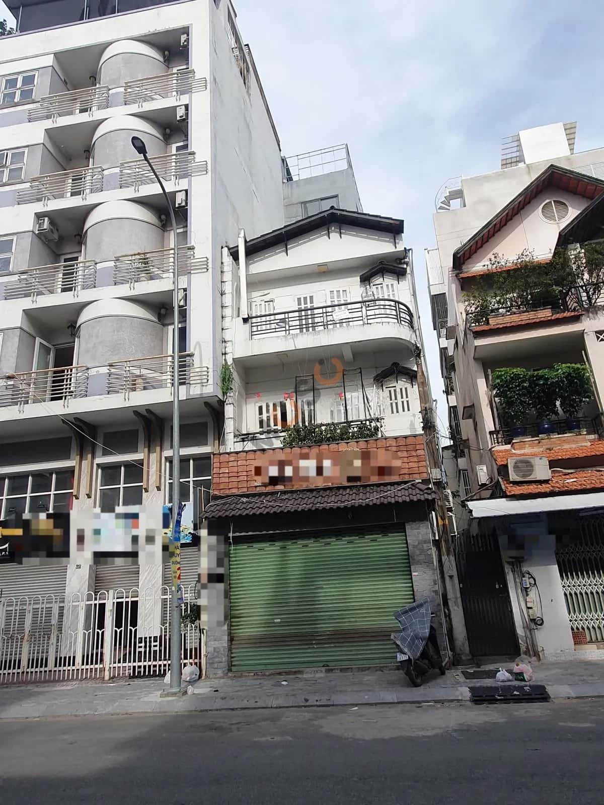Cho thuê nhà mặt tiền Cửu Long Quận 10, TP.HCM – 4 phòng ngủ, giá 35 triệu
