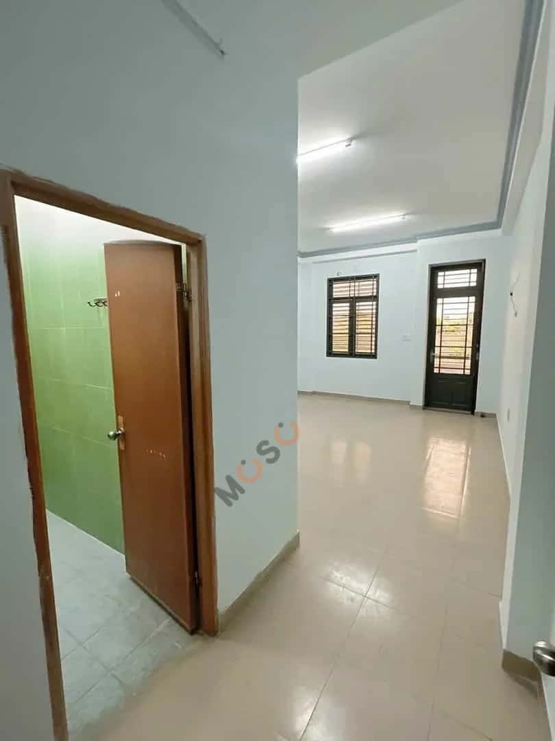 Cho thuê nhà mặt tiền Mạc Đĩnh Chi Quận 1, TP.HCM – giá 40 triệu — Hình 2