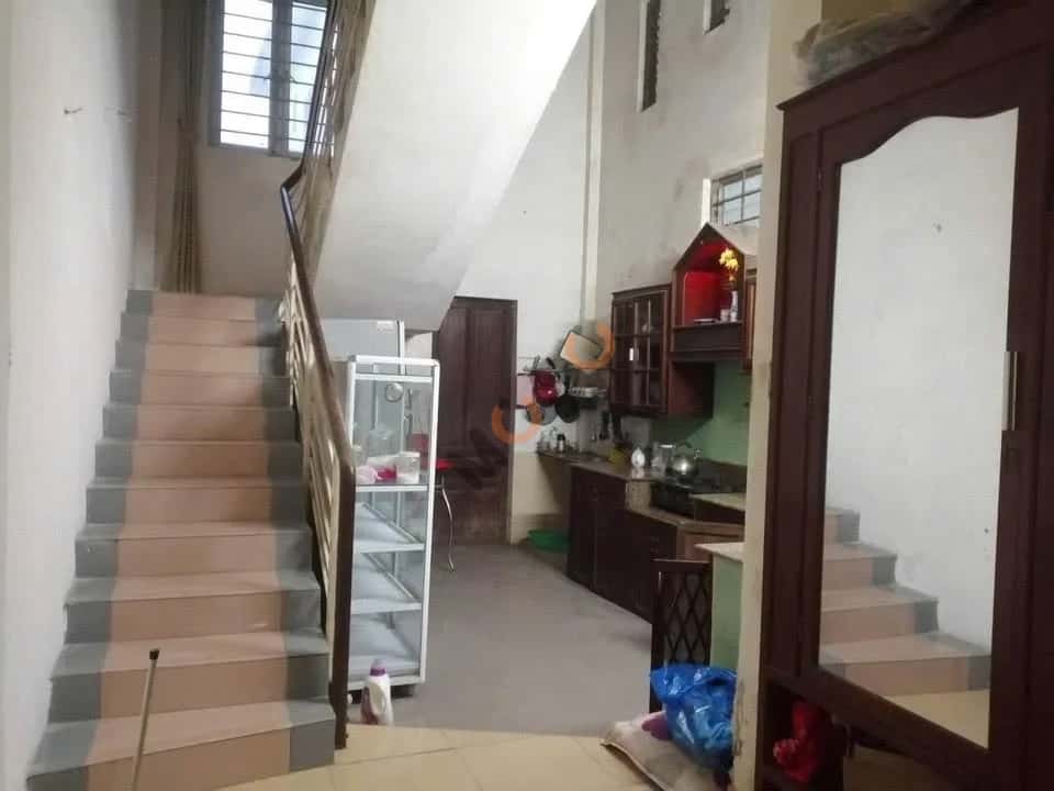 Cho thuê nhà hẻm Tùng Thiện Vương Quận Thuận Hóa, TP. Huế – 2 phòng ngủ, giá 7.5 triệu — Hình 3 Cho thuê nhà hẻm Tùng Thiện Vương Quận Thuận Hóa, TP. Huế – 2 phòng ngủ, giá 7.5 triệu — Hình 3