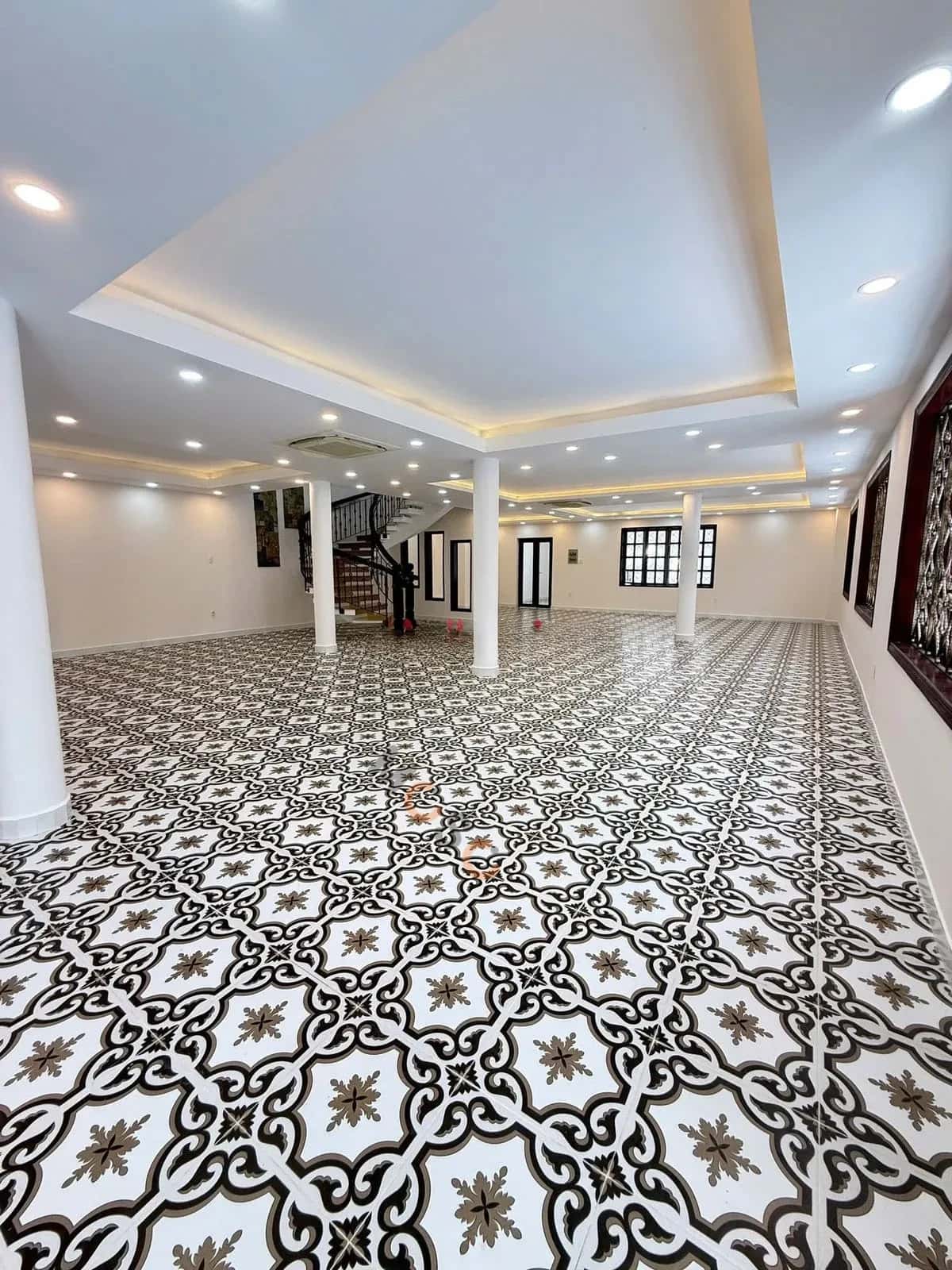 Cho thuê nhà mặt tiền Nguyễn Đình Chính Phú Nhuận, TP.HCM – giá 195 triệu — Hình 2