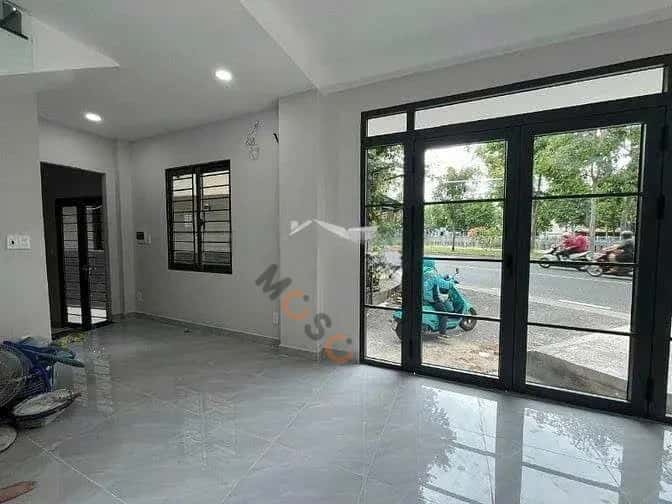 Cho thuê nhà mặt tiền Hoàng Sa Quận 3, TP.HCM – 3 phòng ngủ, giá 42 triệu — Hình 2 Cho thuê nhà mặt tiền Hoàng Sa Quận 3, TP.HCM – 3 phòng ngủ, giá 42 triệu — Hình 2