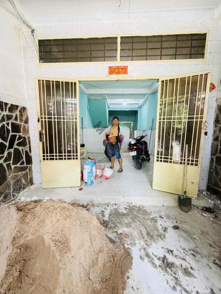 Cho thuê nhà hẻm Quận 6, TP.HCM – 3 phòng ngủ, giá 12 triệu — Hình 2