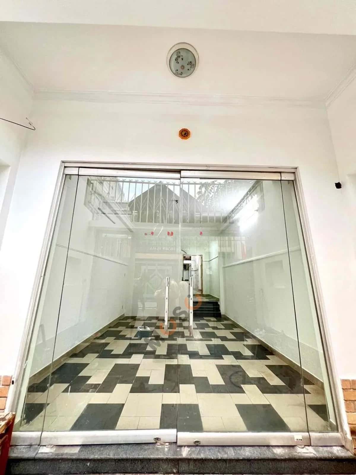 Cho thuê nhà hẻm Đặng Dung Quận 1, TP.HCM – 6 phòng ngủ, giá 55 triệu — Hình 3 Cho thuê nhà hẻm Đặng Dung Quận 1, TP.HCM – 6 phòng ngủ, giá 55 triệu — Hình 3