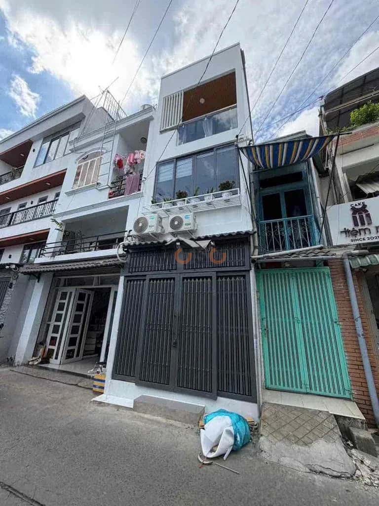 Cho thuê nhà hẻm Nguyễn Thượng Hiền Quận Bình Thạnh, TP.HCM – 2 phòng ngủ, giá 15 triệu