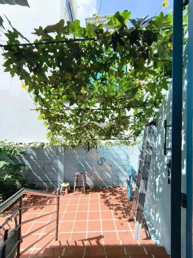Cho thuê nhà hẻm đường số 6 Thành phố Thủ Đức, TP.HCM – 2 phòng ngủ, giá 19.5 triệu