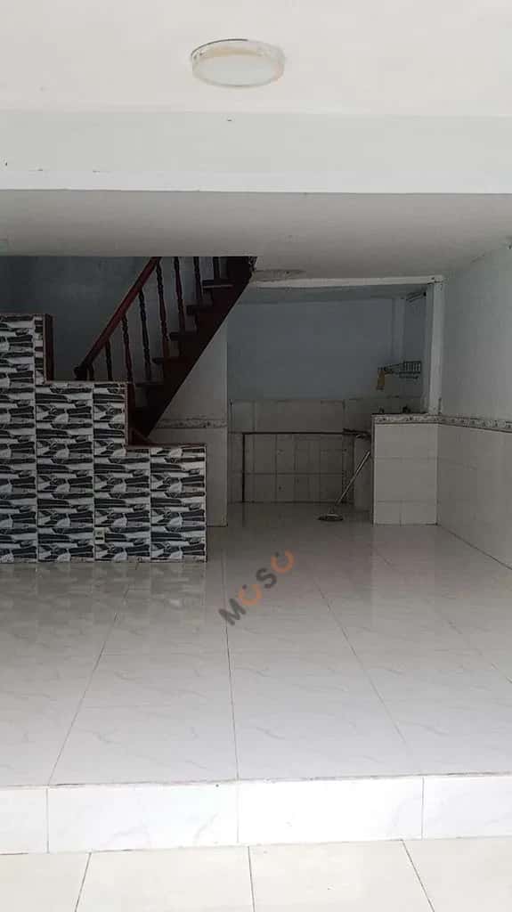 Cho thuê nhà hẻm Thạnh Lộc Quận 12, TP.HCM – 2 phòng ngủ, giá 5 triệu
