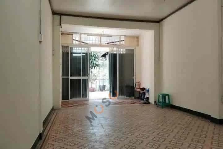 Cho thuê nhà hẻm Ông Ích Khiêm Quận 11, TP.HCM – 3 phòng ngủ, giá 12 triệu Cho thuê nhà hẻm Ông Ích Khiêm Quận 11, TP.HCM – 3 phòng ngủ, giá 12 triệu