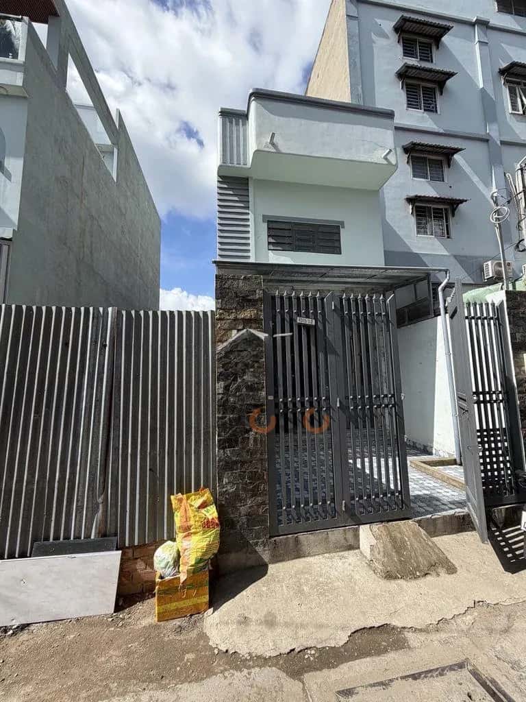 Cho thuê nhà hẻm Đường Nguyễn Cửu Phú Quận Bình Tân, TP.HCM – giá 4.5 triệu Cho thuê nhà hẻm Đường Nguyễn Cửu Phú Quận Bình Tân, TP.HCM – giá 4.5 triệu