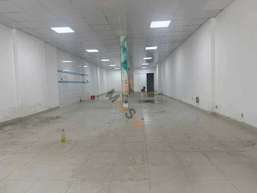 Cho thuê nhà mặt tiền Đỗ Xuân Hợp Quận 9 cũ, TP. Thủ Đức – 8 phòng ngủ, giá 30 triệu — Hình 2