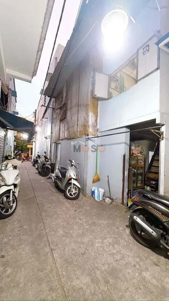 Cho thuê nhà hẻm Xóm Chiếu Quận 4, TP.HCM – giá 6 triệu — Hình 2 Cho thuê nhà hẻm Xóm Chiếu Quận 4, TP.HCM – giá 6 triệu — Hình 2