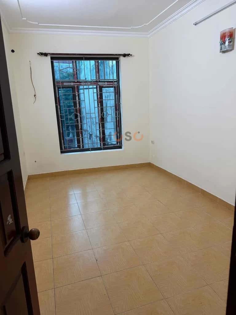Cho thuê nhà hẻm Lĩnh Nam Quận Hoàng Mai, Hà Nội – 4 phòng ngủ, giá 11 triệu — Hình 2