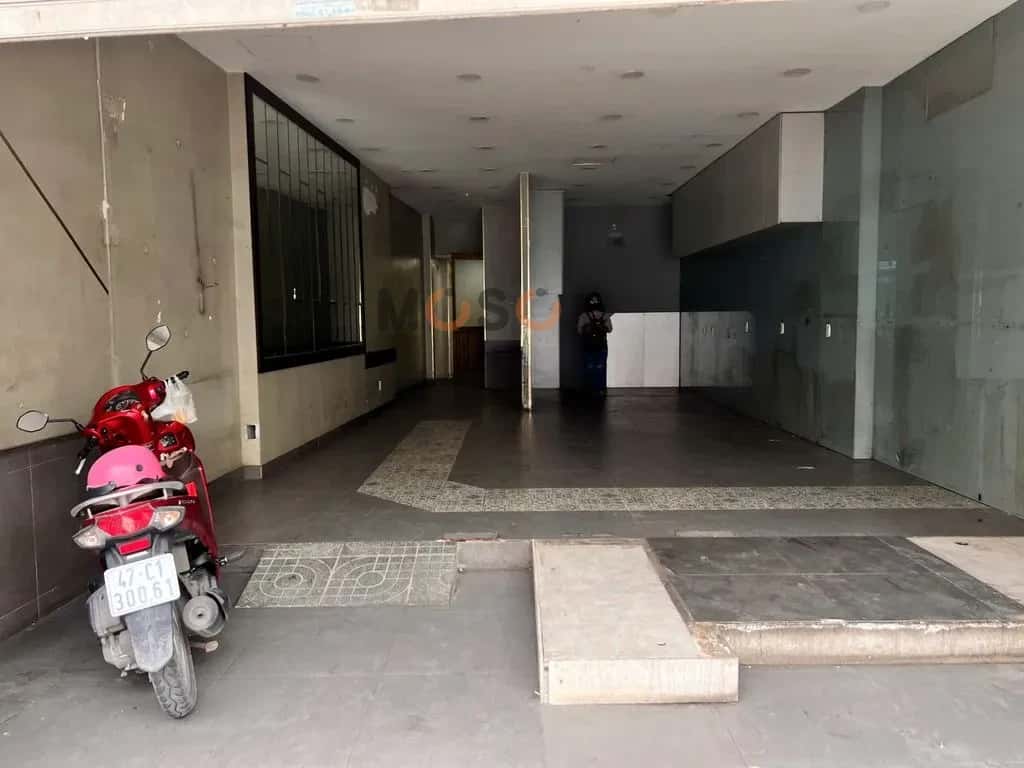 Cho thuê nhà mặt tiền Đường Lạc Long Quân Quận Tân Bình, TP.HCM – giá 12 triệu — Hình 3 Cho thuê nhà mặt tiền Đường Lạc Long Quân Quận Tân Bình, TP.HCM – giá 12 triệu — Hình 3