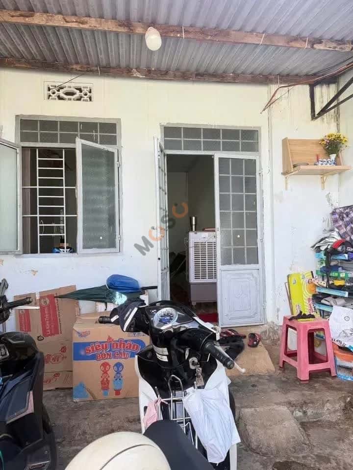 Bán nhà hẻm Hẻm B2 - Phạm Ngũ Lão Thành phố Buôn Ma Thuột, Đắk Lắk – 2 phòng ngủ, giá 2 tỷ — Hình 2 Bán nhà hẻm Hẻm B2 - Phạm Ngũ Lão Thành phố Buôn Ma Thuột, Đắk Lắk – 2 phòng ngủ, giá 2 tỷ — Hình 2
