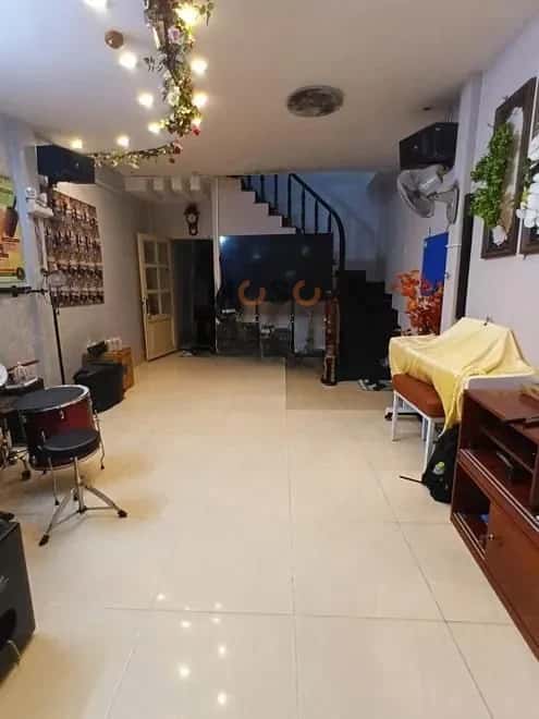 Cho thuê nhà mặt tiền Đường Số 2 Quận 7, TP.HCM – 3 phòng ngủ, giá 20 triệu — Hình 3 Cho thuê nhà mặt tiền Đường Số 2 Quận 7, TP.HCM – 3 phòng ngủ, giá 20 triệu — Hình 3