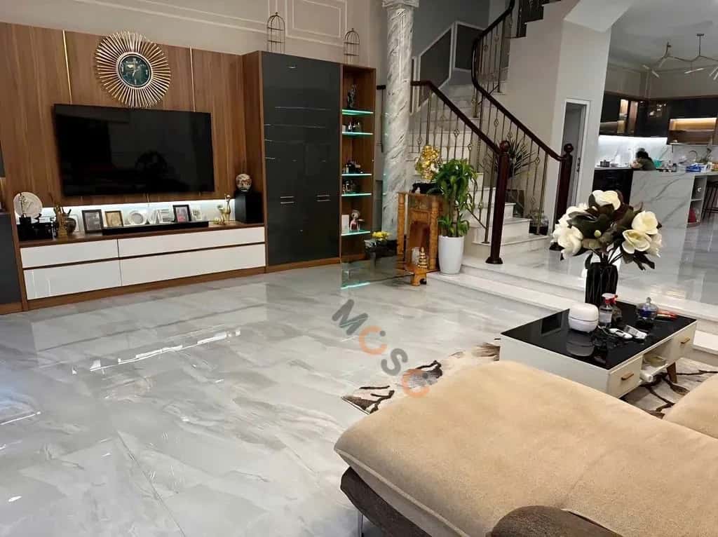 Cho thuê nhà hẻm Đường Tân Sơn Nhì Quận Tân Phú, TP.HCM – 5 phòng ngủ, giá 20 triệu — Hình 2