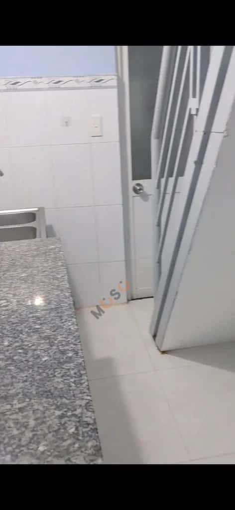 Cho thuê nhà hẻm Cách mạng tháng 8 Quận 10, TP.HCM – 2 phòng ngủ, giá 6 triệu — Hình 3